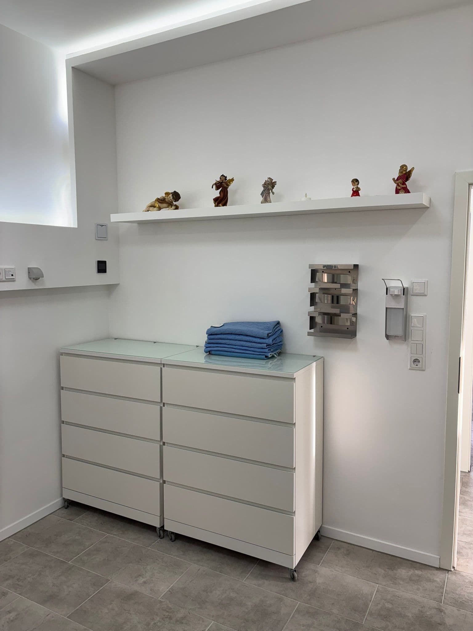 Einrichtung – Schrank